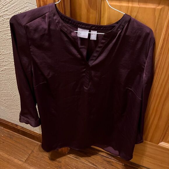 Gorgeous like new Chico’s size 2 Bordeaux colored top - Picture 1 of 3